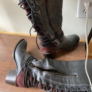 Freebird Coal - Size 7